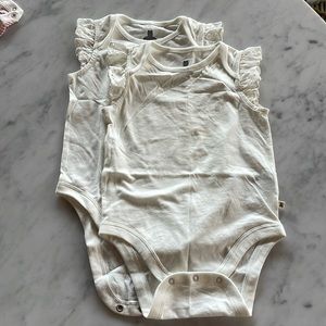 Gap islet sleeve onesies